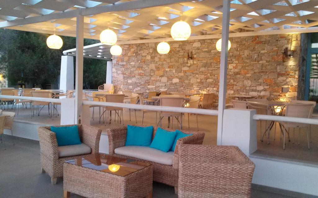 Blue Harmony Hotel Kini Zewnętrze zdjęcie