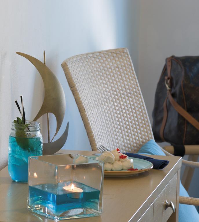 Blue Harmony Hotel Kini Zewnętrze zdjęcie
