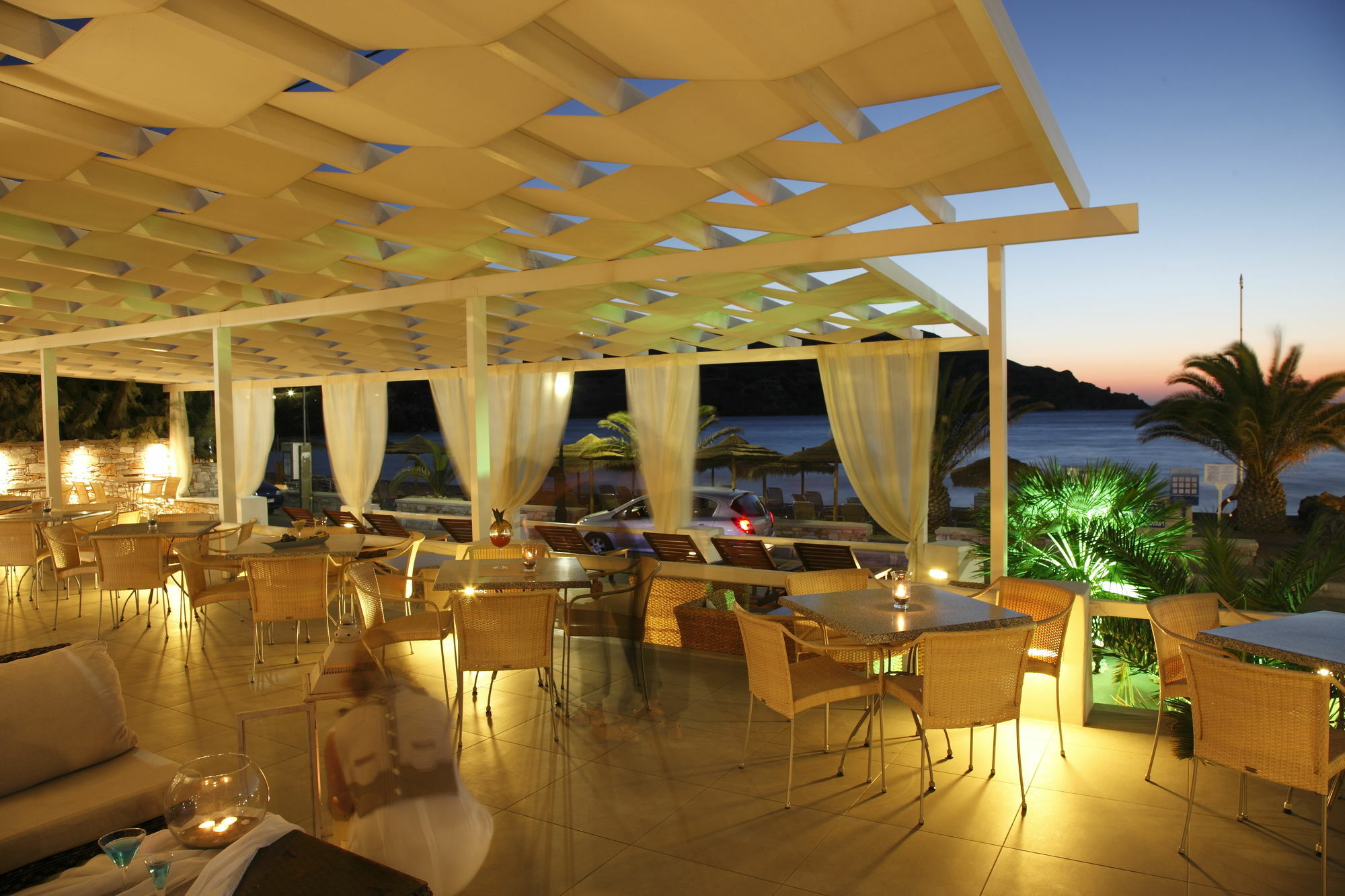 Blue Harmony Hotel Kini Zewnętrze zdjęcie